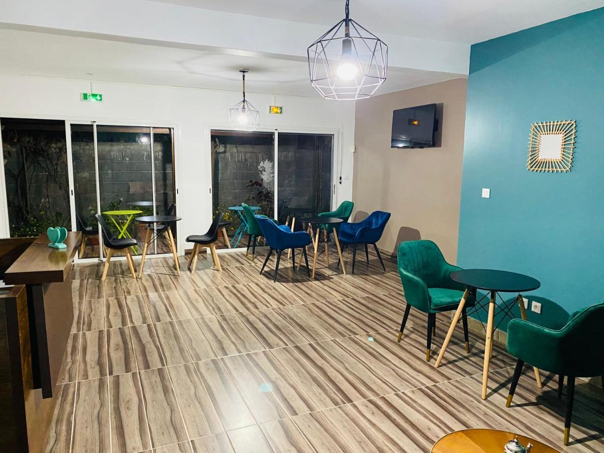 Moya Residence By Md Dzaoudzi Bagian luar foto